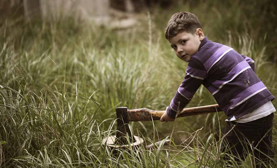 Детский труд статья. Nike and child Labour. Ребенок на пустыре картинка для детей. Child Labour перевод. Adidas детский труд.